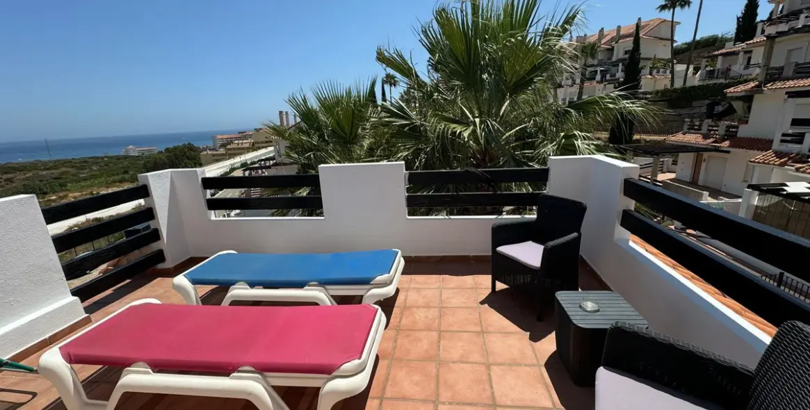 Sale of penthouse duplex in Manilva 21