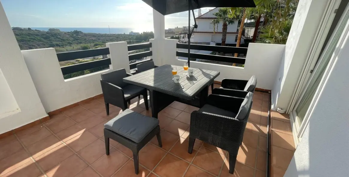 Sale of penthouse duplex in Manilva 24