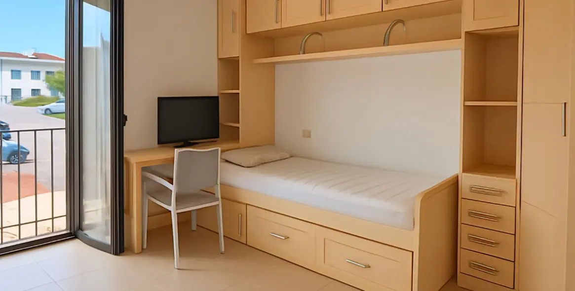 Sale of semi-detached house in Ronda 6