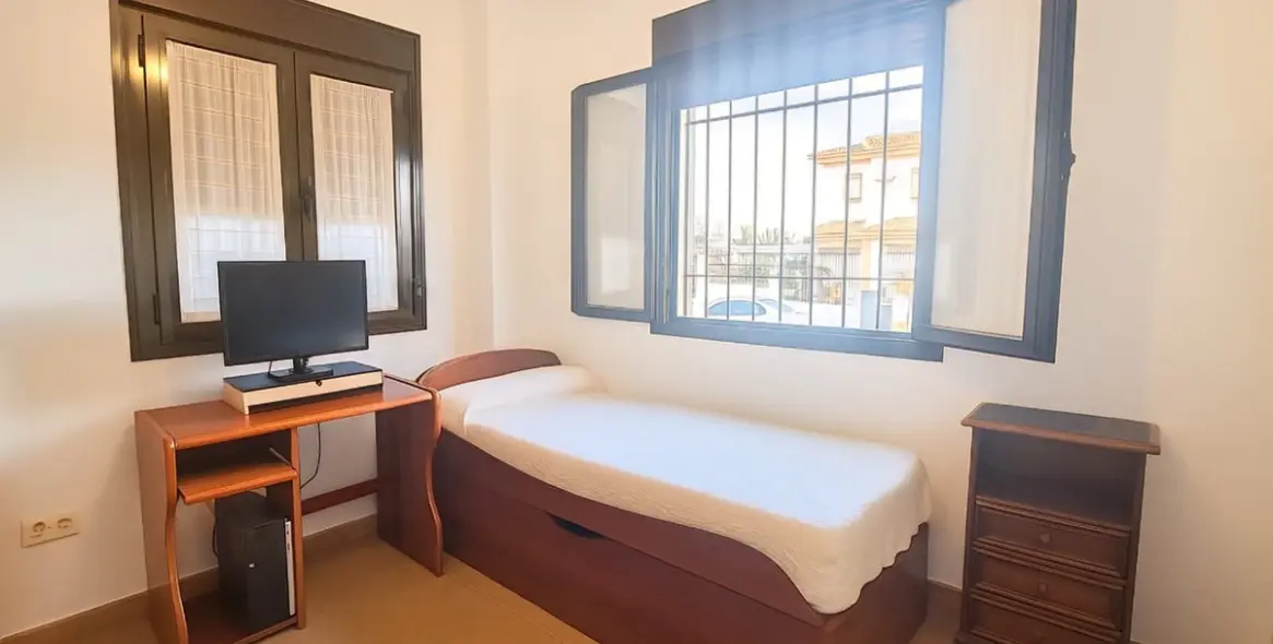 Sale of semi-detached house in Ronda 15