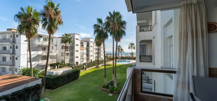 Продажа апартаментов на среднем этаже в Los Boliches 0