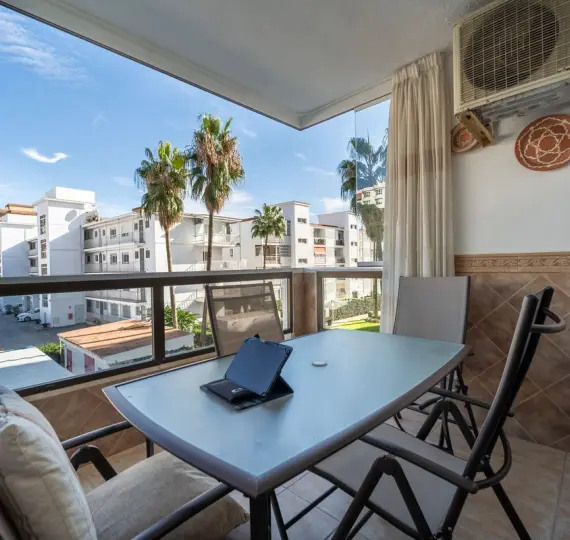 Продажа апартаментов на среднем этаже в Los Boliches