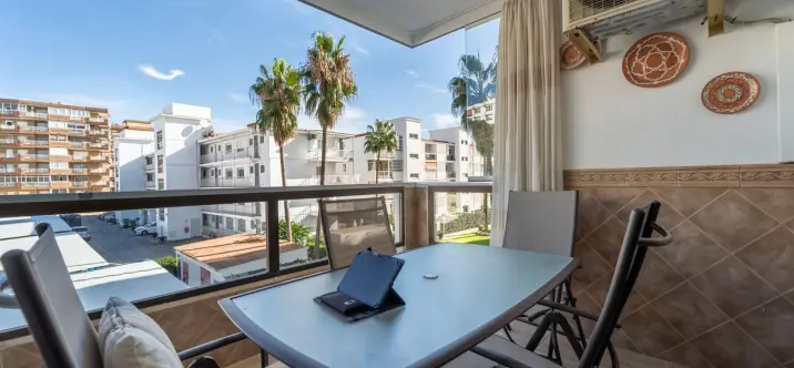 Продажа апартаментов на среднем этаже в Los Boliches 1