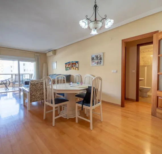 Продажа апартаментов на среднем этаже в Los Boliches