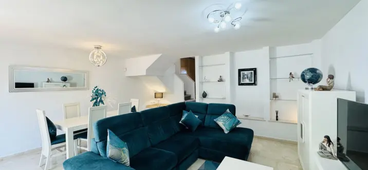 Sale of townhouse in Casares Playa 1