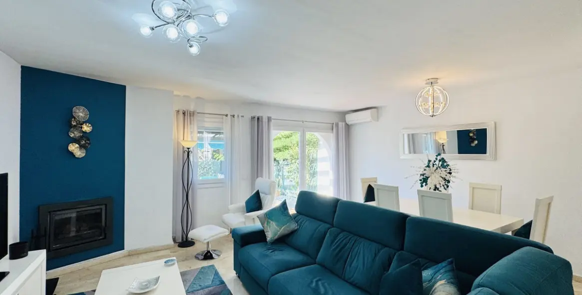 Sale of townhouse in Casares Playa 8