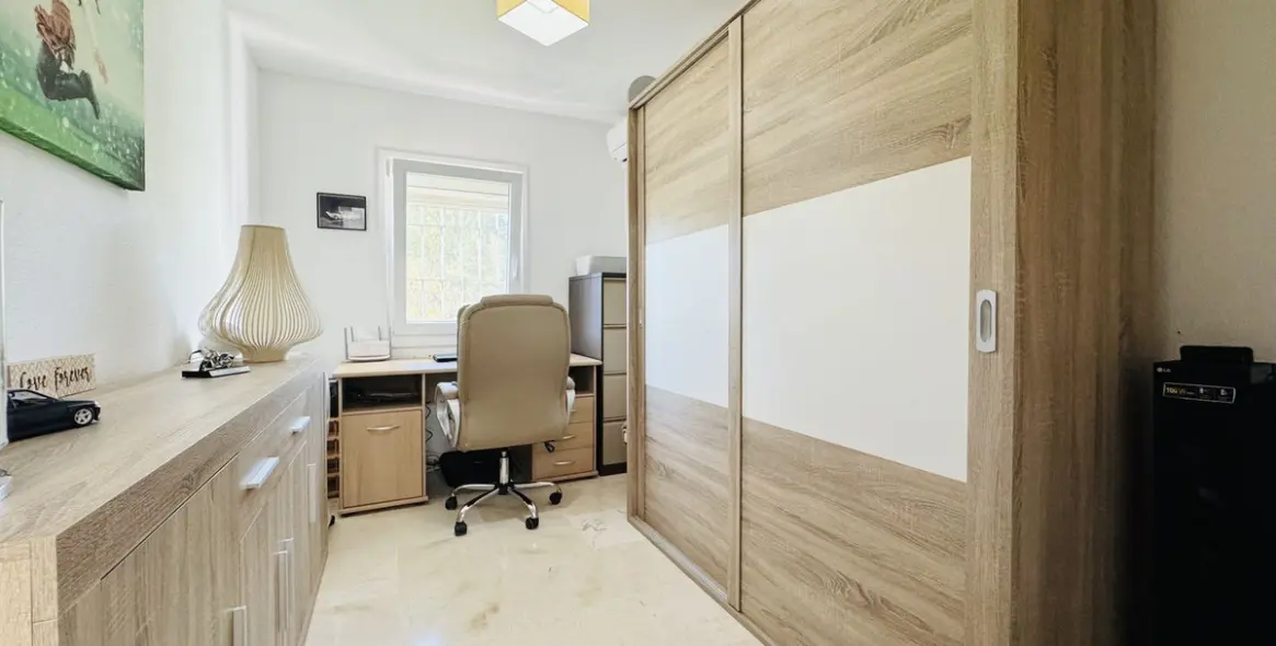 Продажа таунхауса в Casares Playa 30