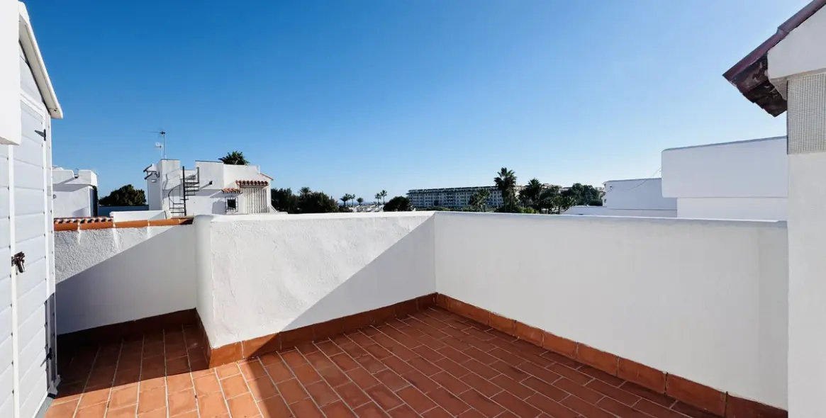 Продажа таунхауса в Casares Playa 33