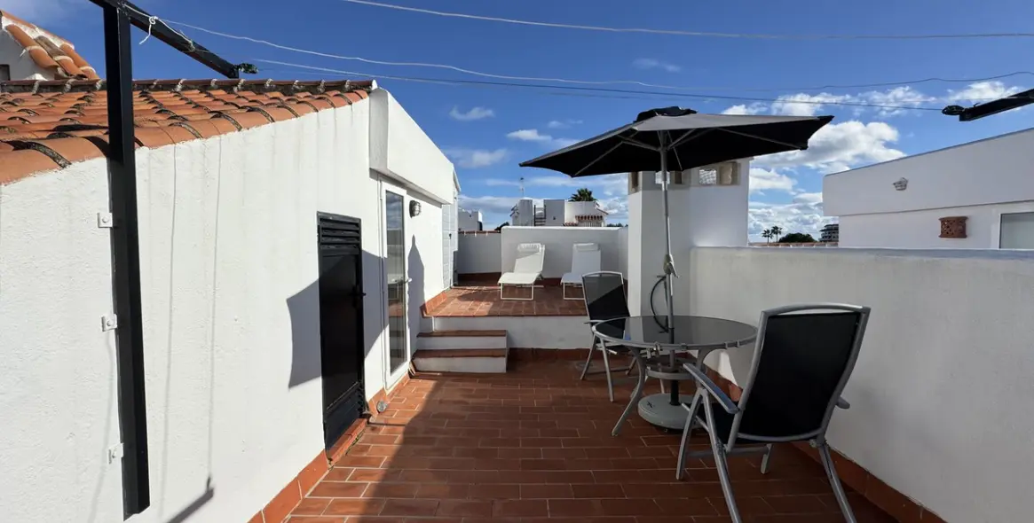 Продажа таунхауса в Casares Playa 39