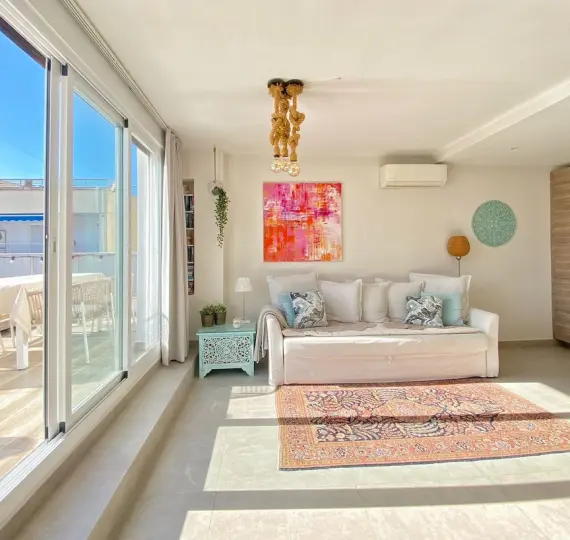 Sale of penthouse in Marbella