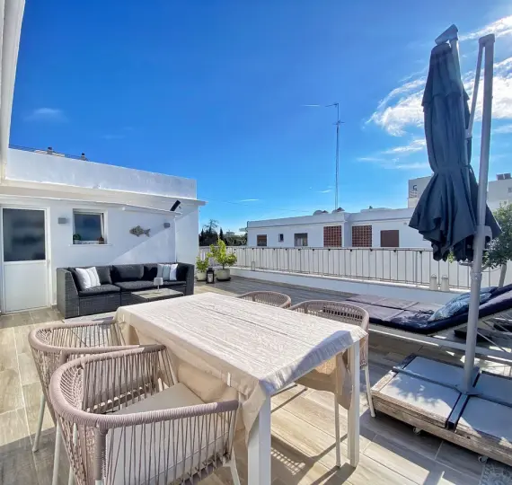 Sale of penthouse in Marbella