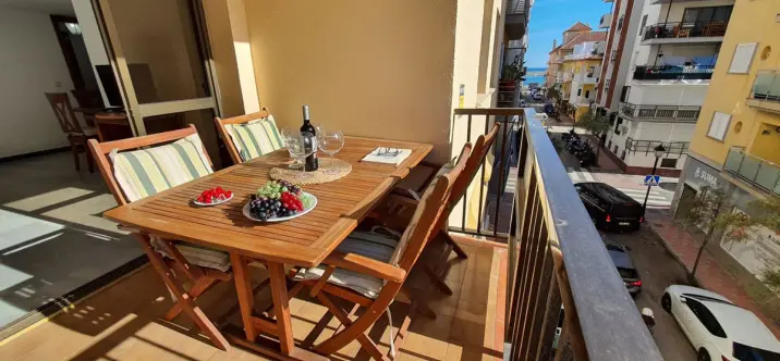 Продажа апартаментов на среднем этаже в Fuengirola 0