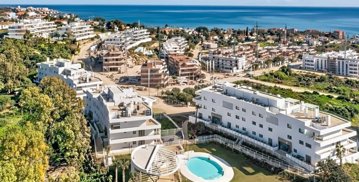Sale of middle floor apartment in Estepona (district Estepona) 3