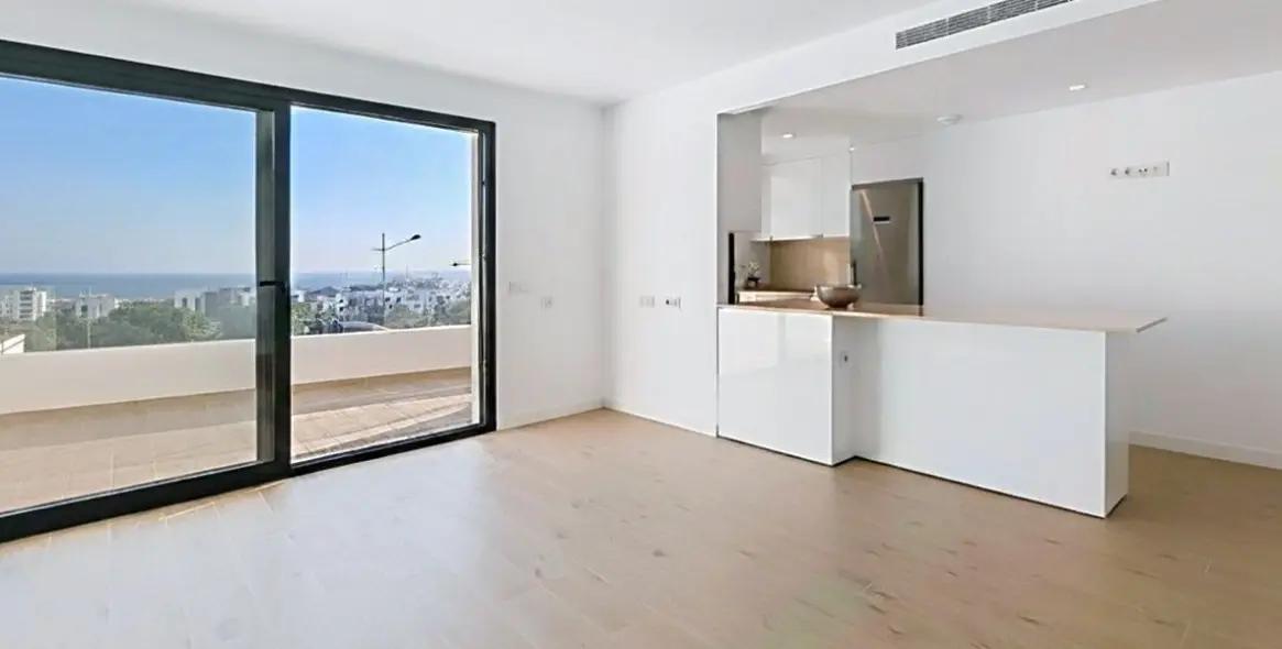 Sale of middle floor apartment in Estepona (district Estepona) 4