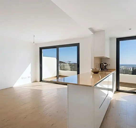 Middle floor apartment R5227939