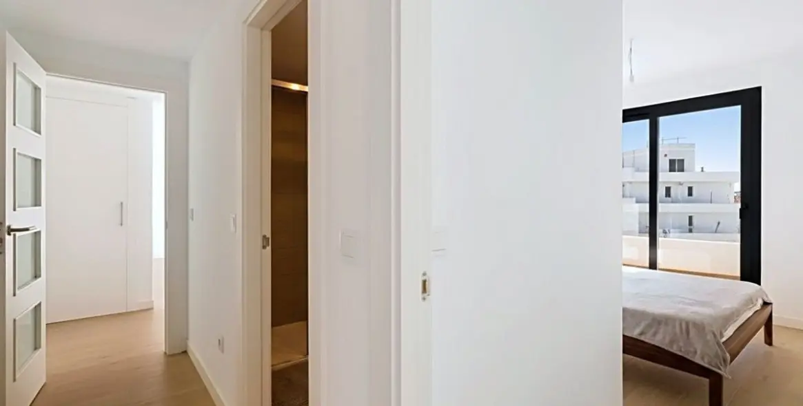 Sale of middle floor apartment in Estepona (district Estepona) 8