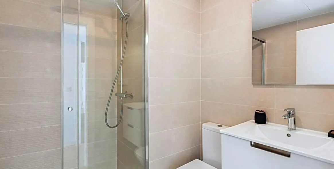 Продажа апартаментов на среднем этаже в Estepona 11