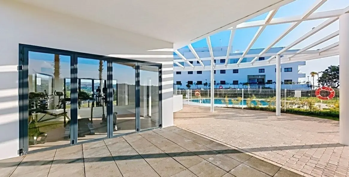 Продажа апартаментов на среднем этаже в Estepona 16