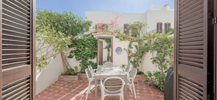 Sale of townhouse in Estepona 0