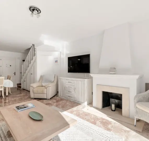 Sale of townhouse in Estepona