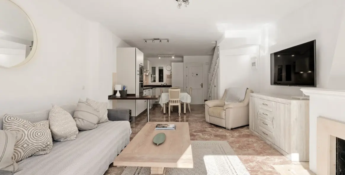 Sale of townhouse in Estepona 6