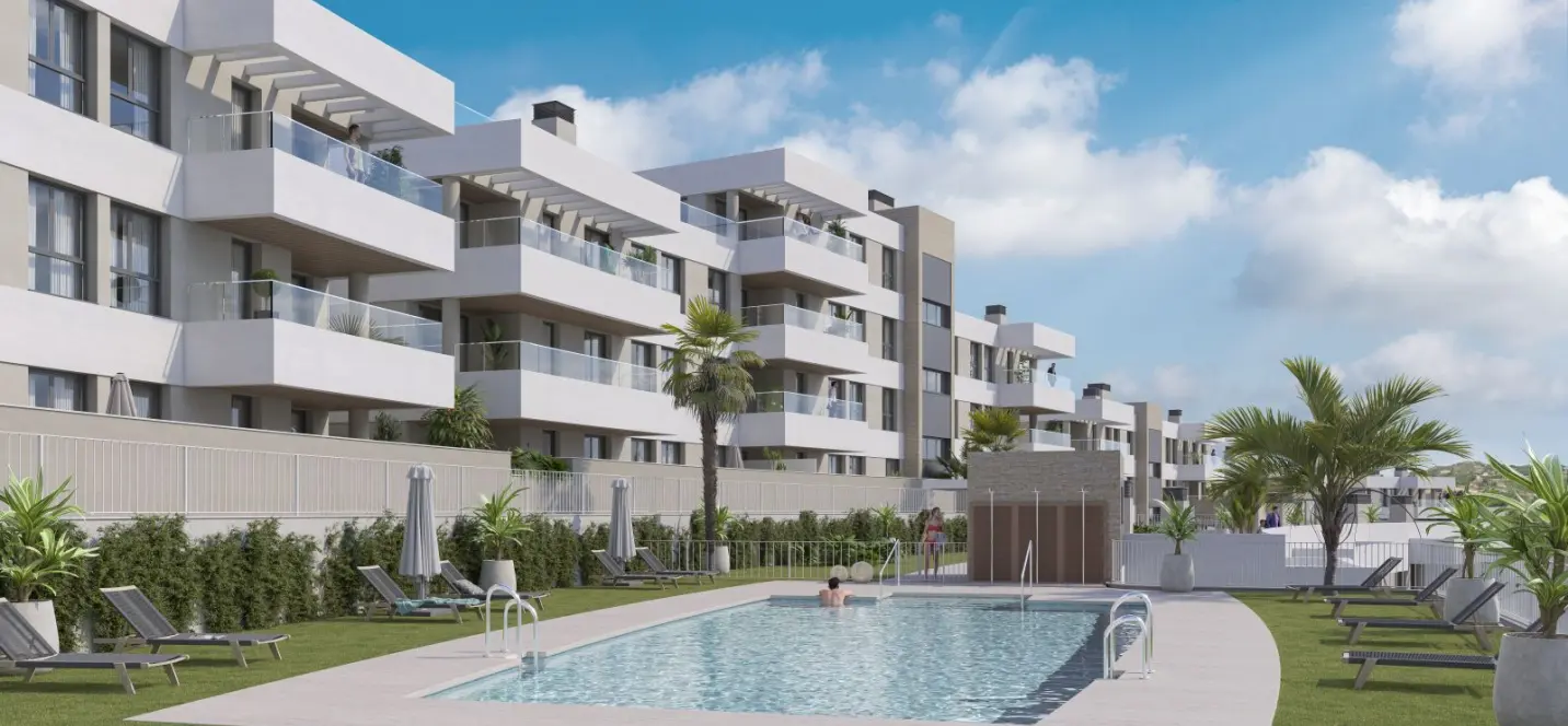 Продажа апартаментов на первом этаже в Estepona 0