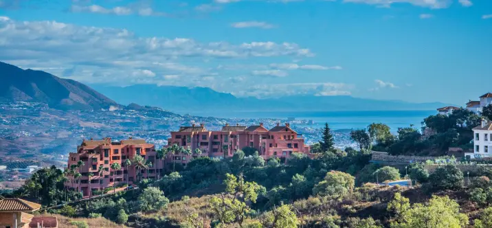 Продажа  жилого участка в La Mairena 3