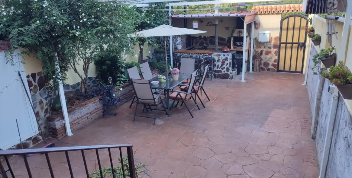 Продажа таунхауса в Alhaurín de la Torre 2