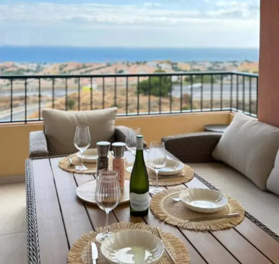 Продажа апартаментов на среднем этаже в Mijas