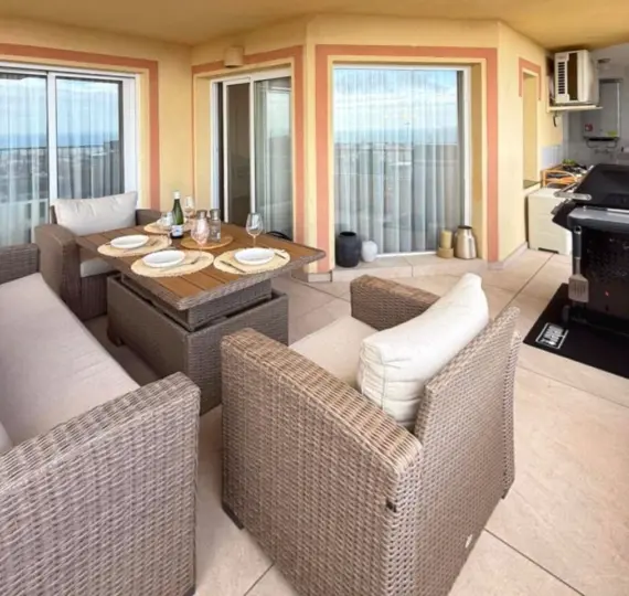 Продажа апартаментов на среднем этаже в Mijas