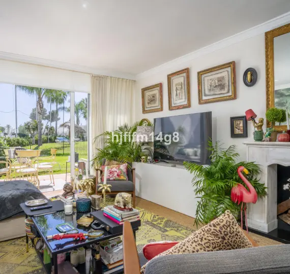 Sale of ground floor apartment in Nueva Andalucía