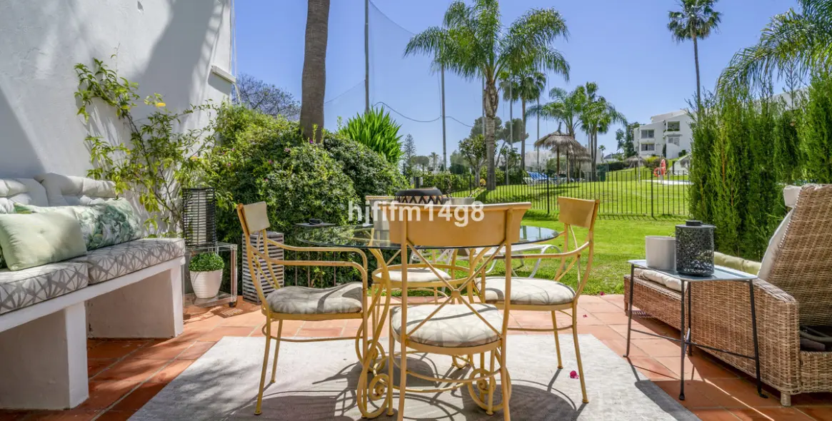 Sale of ground floor apartment in Nueva Andalucía 3