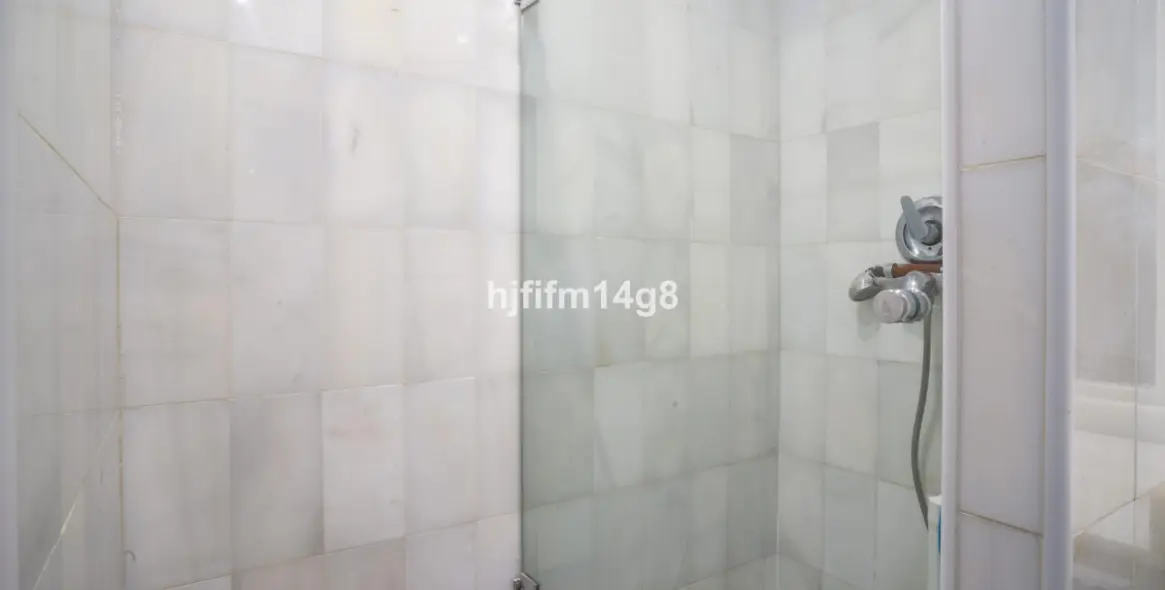 Sale of ground floor apartment in Nueva Andalucía 12