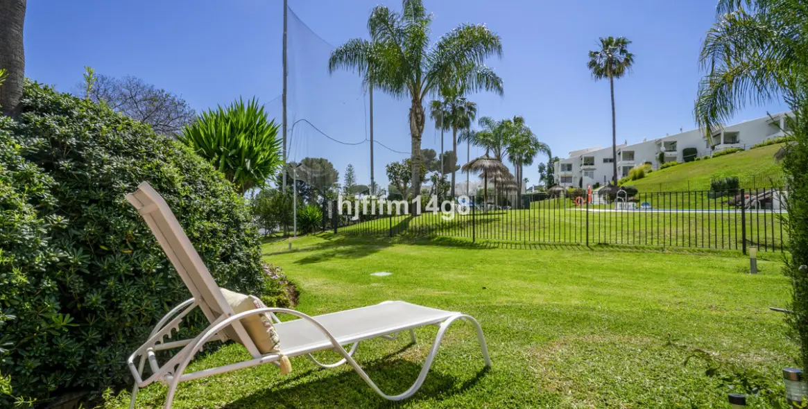 Sale of ground floor apartment in Nueva Andalucía 16