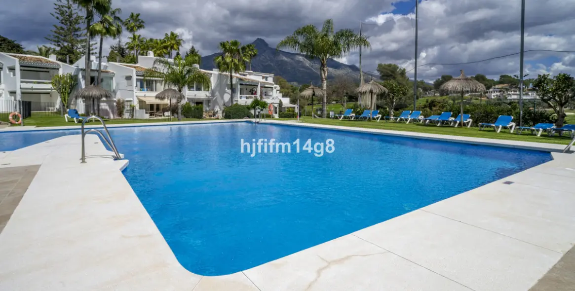 Sale of ground floor apartment in Nueva Andalucía 22