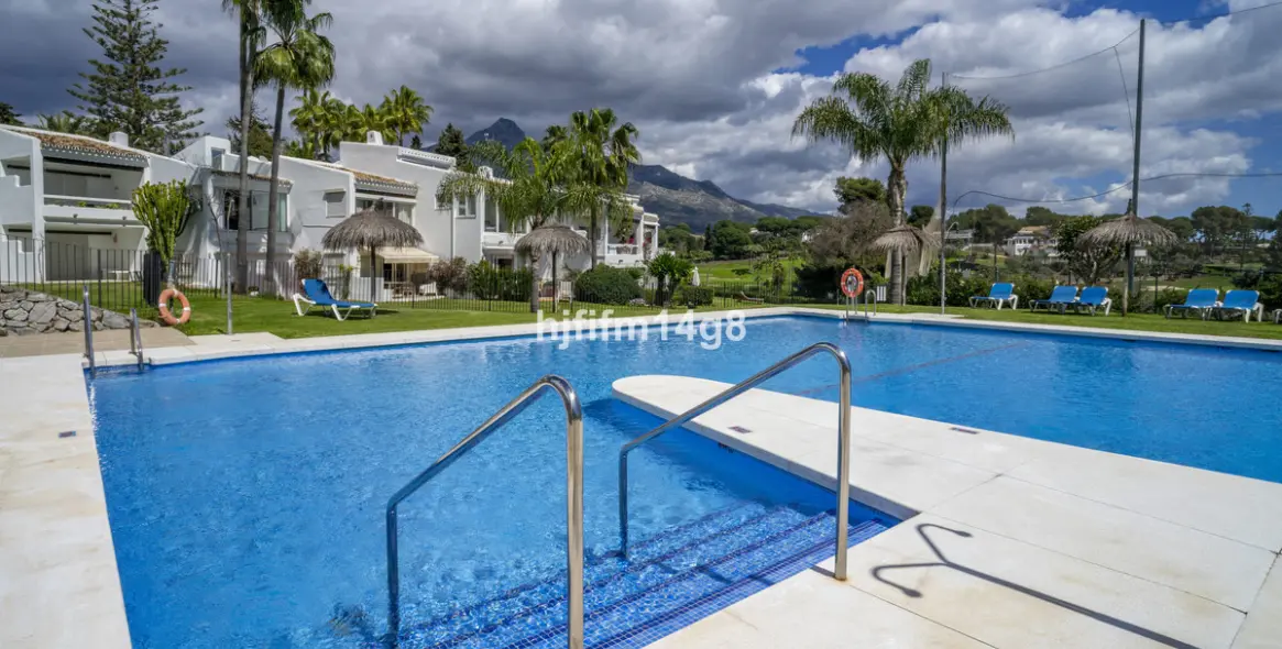 Sale of ground floor apartment in Nueva Andalucía 23