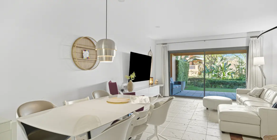 Продажа апартаментов на первом этаже в Estepona (район Estepona) 4