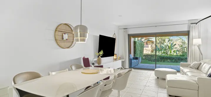 Апартаменты на первом этаже R5161588 3