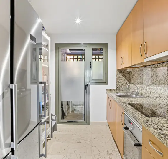 Апартаменты на первом этаже R5161588