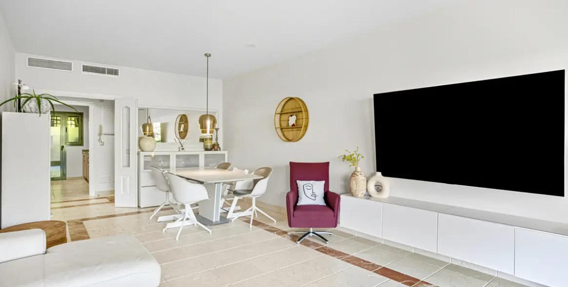 Продажа апартаментов на первом этаже в Estepona (район Estepona) 10