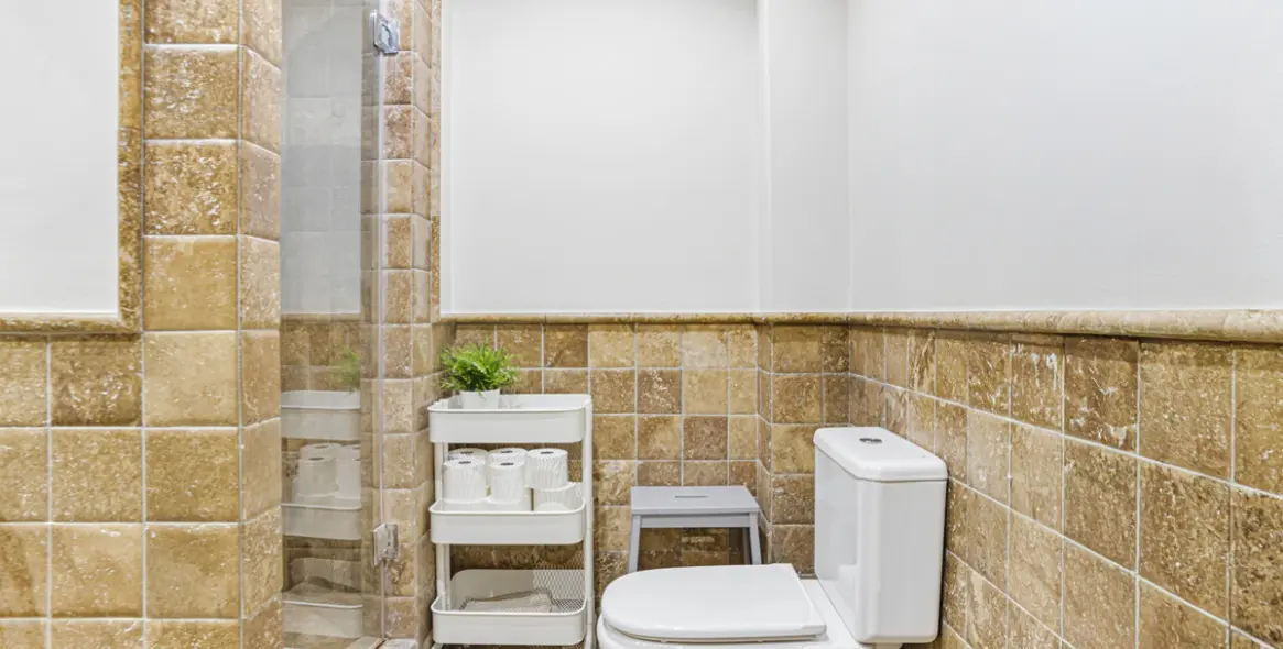 Sale of ground floor apartment in Estepona 16