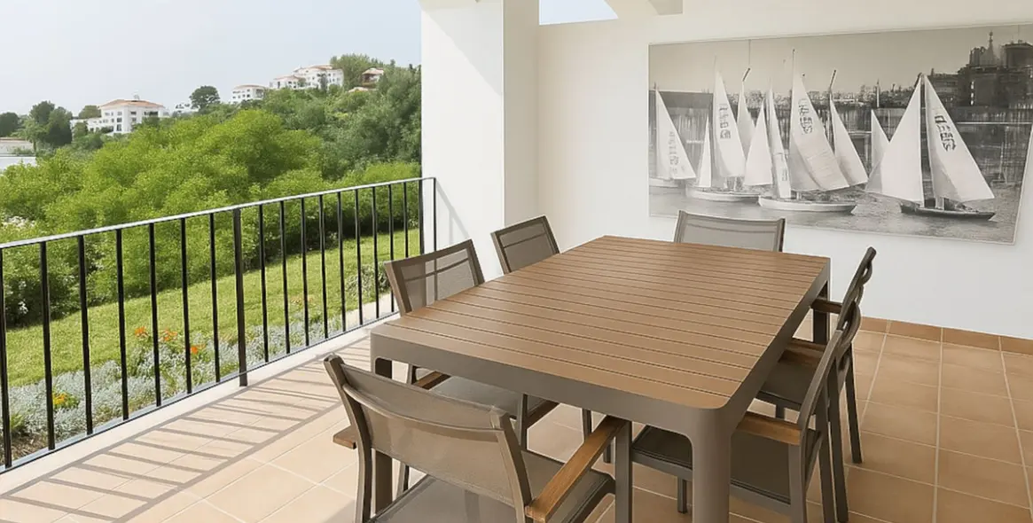 Sale of ground floor apartment in Benahavís 4