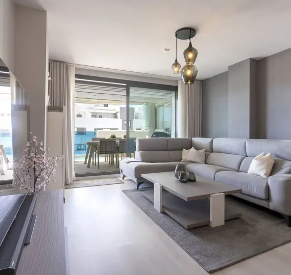 Продажа апартаментов на среднем этаже в Mijas