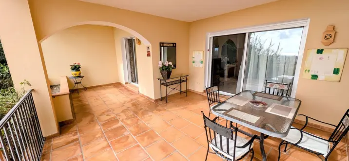 Sale of ground floor apartment in Benahavís 0