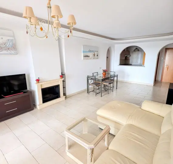 Sale of ground floor apartment in Benahavís