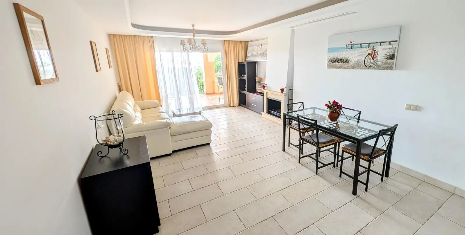 Sale of ground floor apartment in Benahavís 9