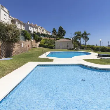 Venta de apartamento en planta media en Benalmadena