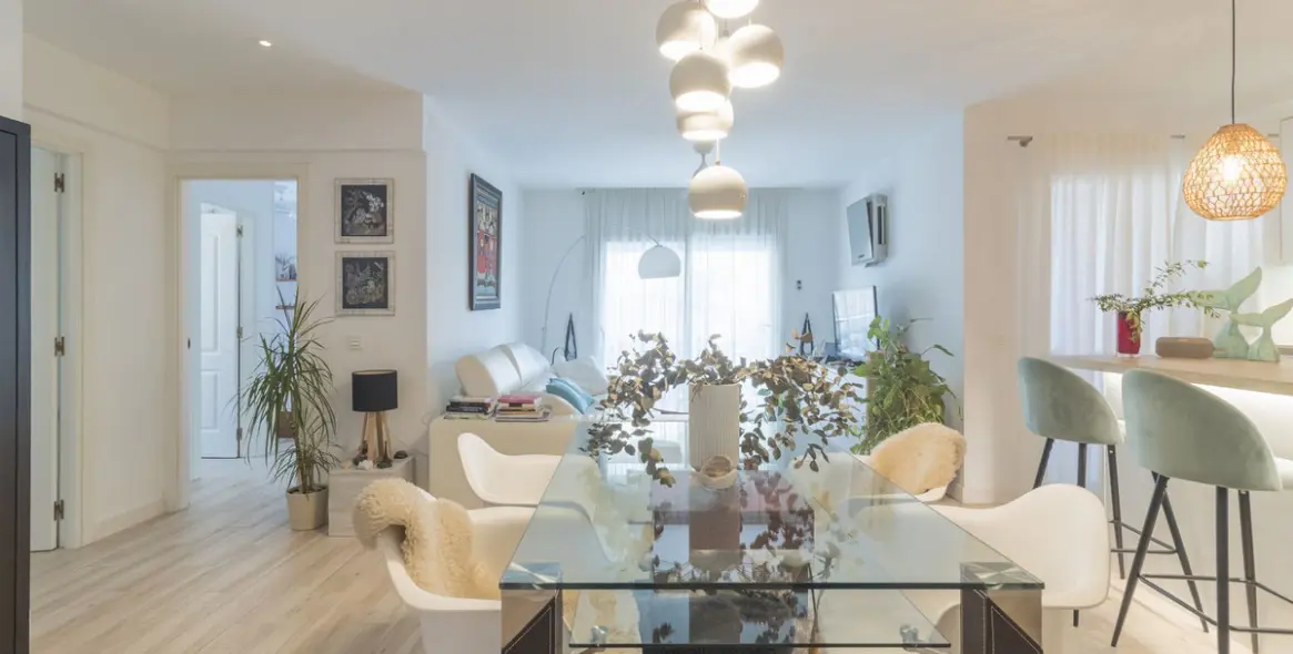 Sale of middle floor apartment in Benalmadena 2