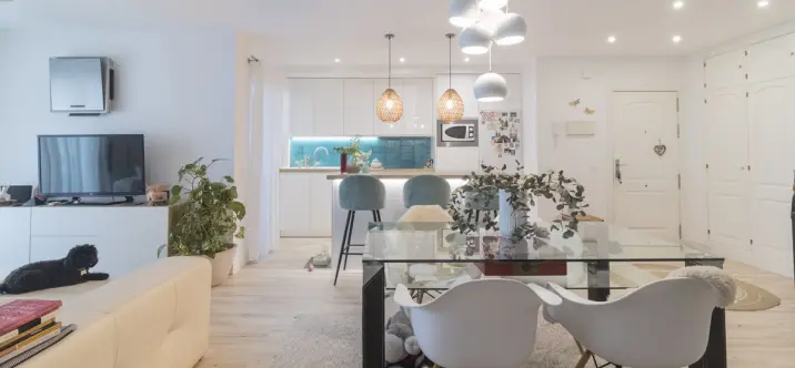 Venta de apartamento en planta media en Benalmadena 2
