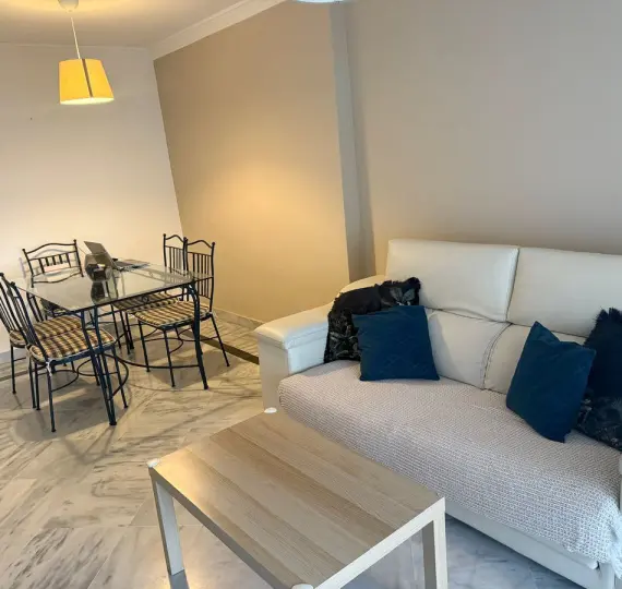 Продажа апартаментов на среднем этаже в Nueva Andalucía